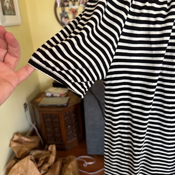 Talbots Woman White and Blue Striped Top Size 1X - Picture 4 of 7